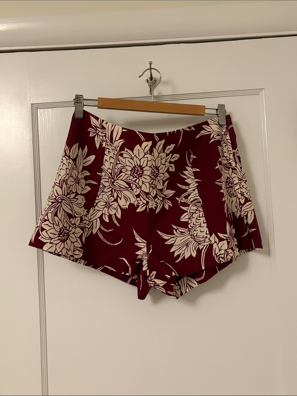 *BRAND NEW* Maroon Floral High-Waist Women’s Shorts